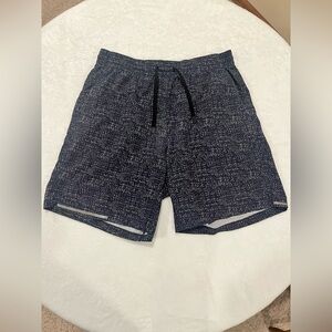 Men’s BearBottom Clothing 7 Inch Inseam Athletic Shorts - Medium
